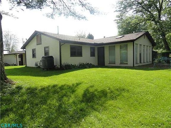 3rd image of 15420 Township Road 496