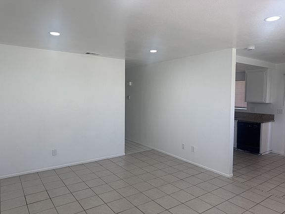 4th image of 1014 S Howard St APT C
