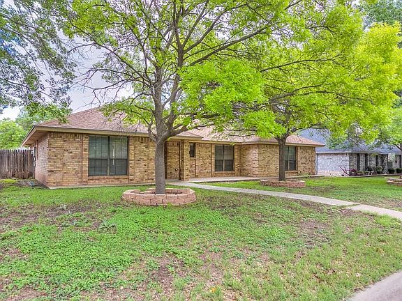 4th image of 3414 Cedarhill Dr