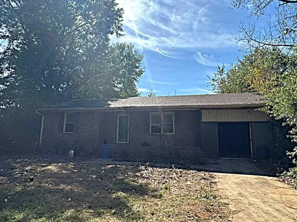 1909 Agnew Rd, Starr, SC 29684