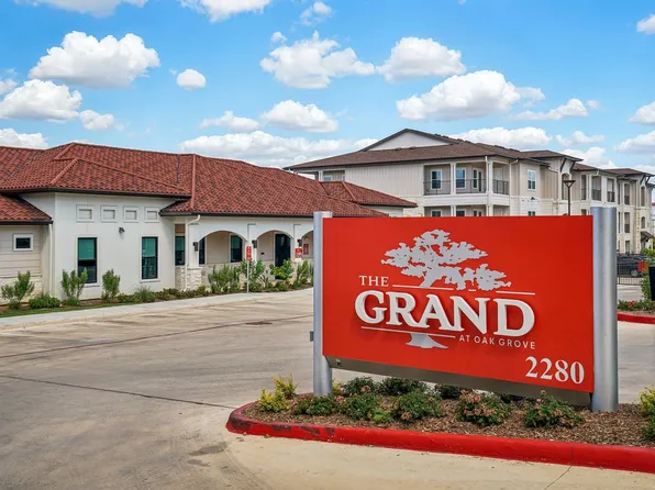 The Grand at Oak Grove