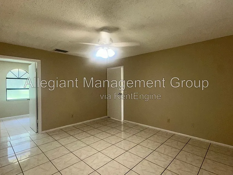 7107 Blair Dr — Photo 8