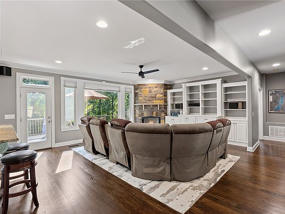 4th image of 314 Longwood Dr