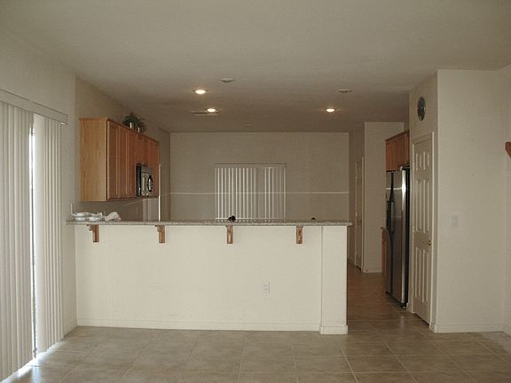 4th image of 5694 Calanas Ave