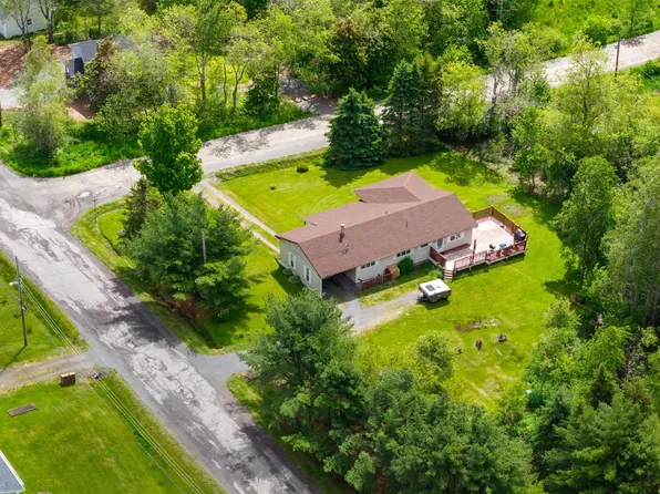 39 Fletcher Ln, West Hants, NS B0N 1L0