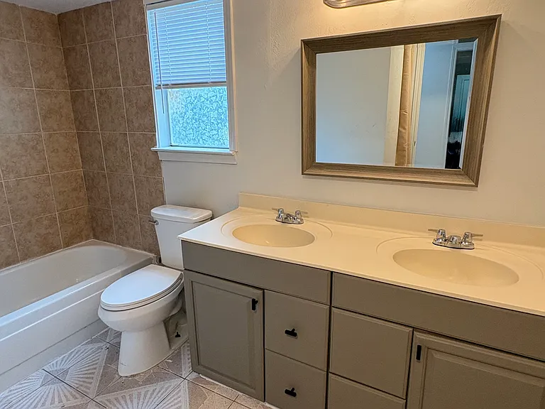 16027 Birch Vale Dr — Photo 10
