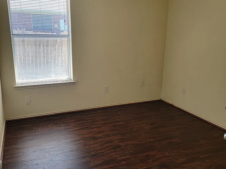 7005 Rovato Dr — Photo 5