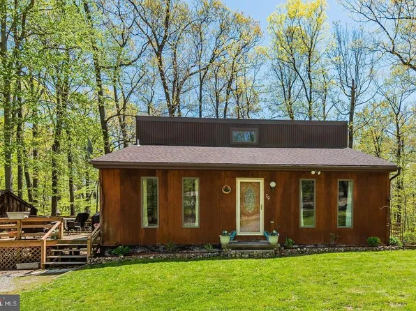 70 Mountain Ln, Newburg, PA 17240