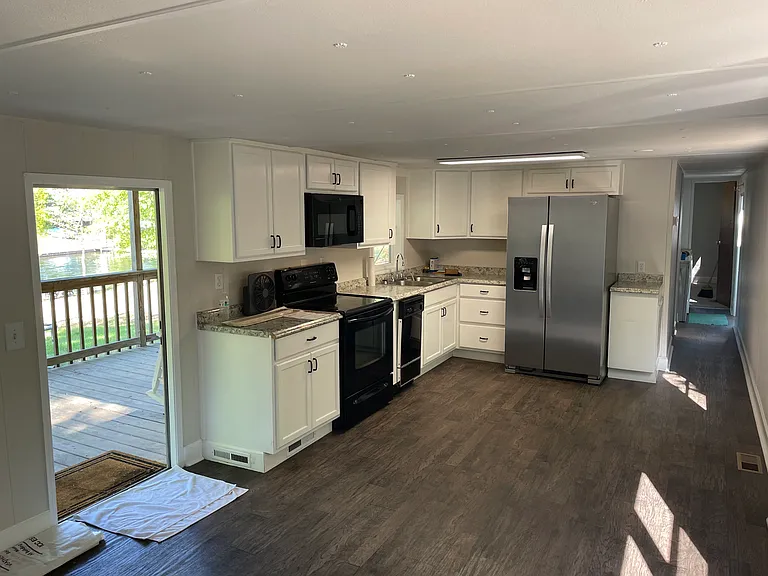 Holly Hill Dr — Photo 3