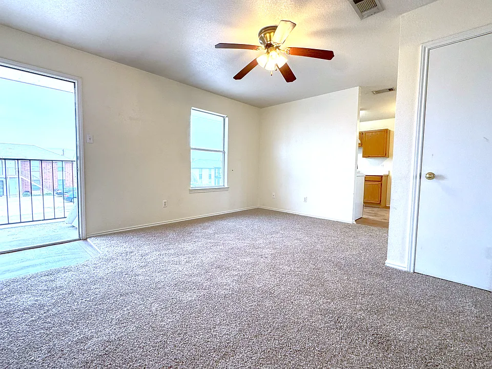 1108 Horizon Dr #C