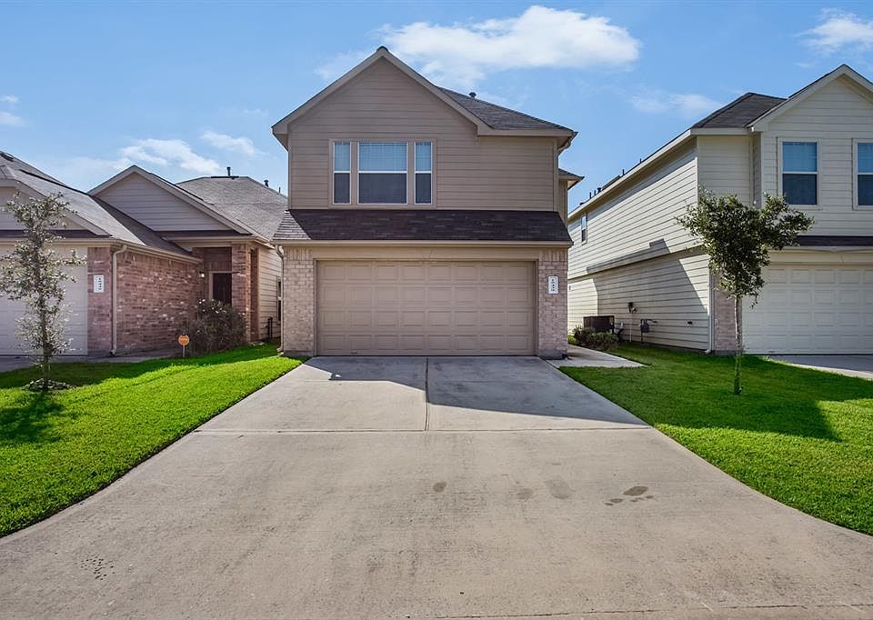 1st image of 15439 Bammel Oaks Ct