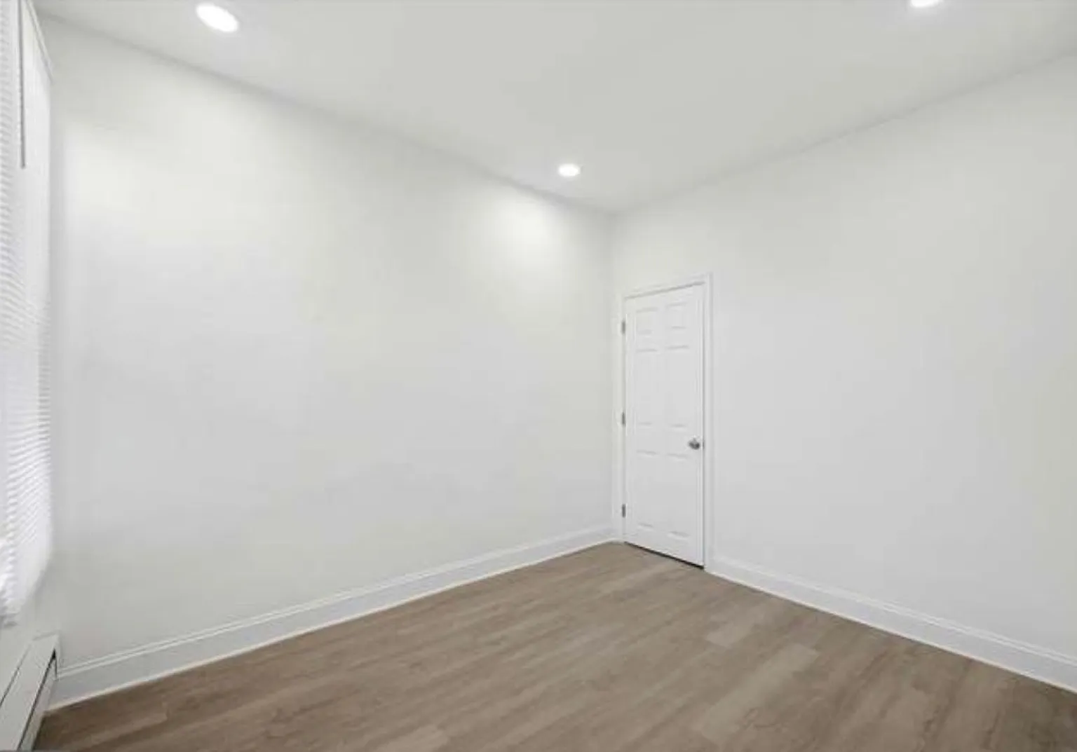 558 Herman Street — Photo 4