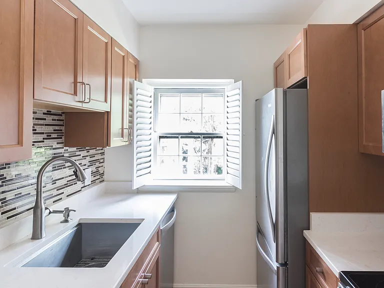 3303 S Wakefield St — Photo 8