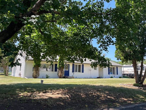 3rd image of 1850 Quasar Ave S