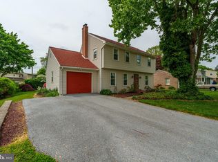 458 Ashford Dr, Lancaster, PA 17601