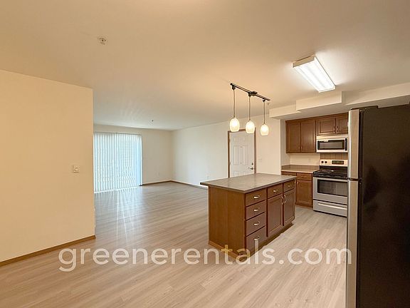 3rd image of 1415 Evergreen Park Dr SW #104
