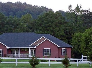 1037 Cliff View Dr N, Kingston Springs, TN 37082