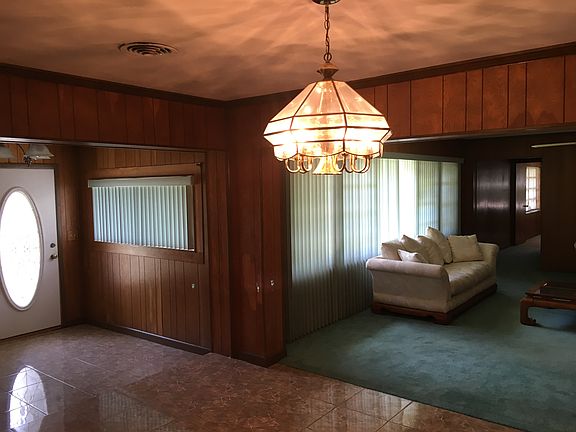 4th image of 2226 Tropic St