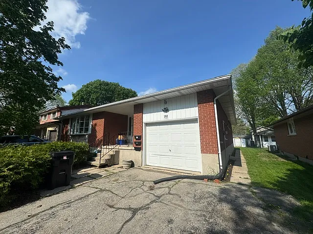 182 Lynnbrook Cres #2 — Photo 23