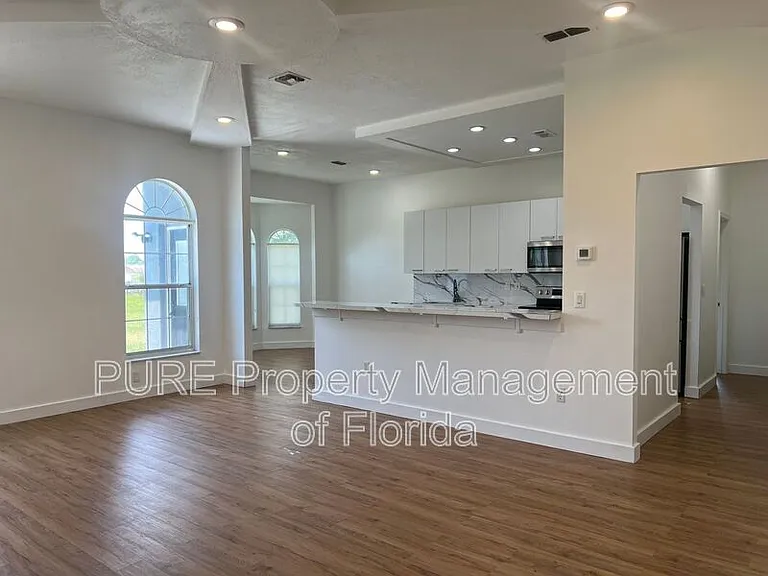14232 SW 8th Ave — Photo 26