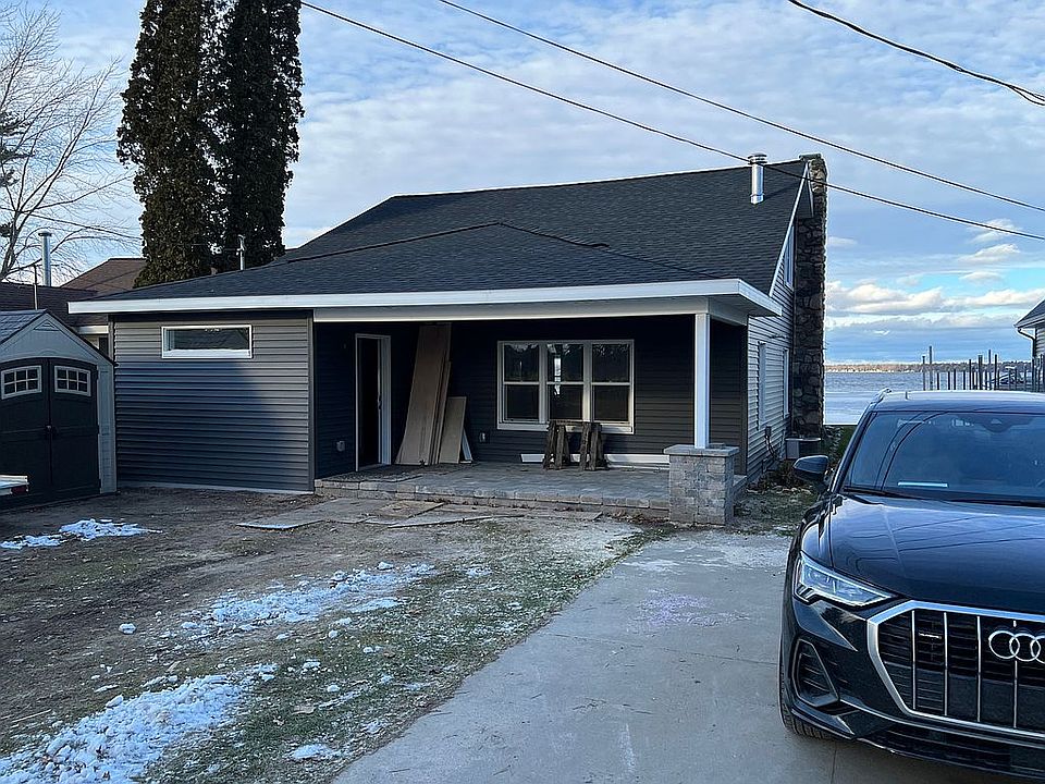 2nd image of 108 Forest Lawn Dr