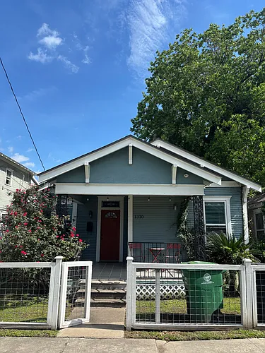 1310 Summer St Photo 1
