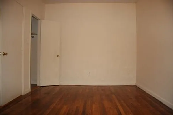 Rented by Lang Realty LLC | media 10