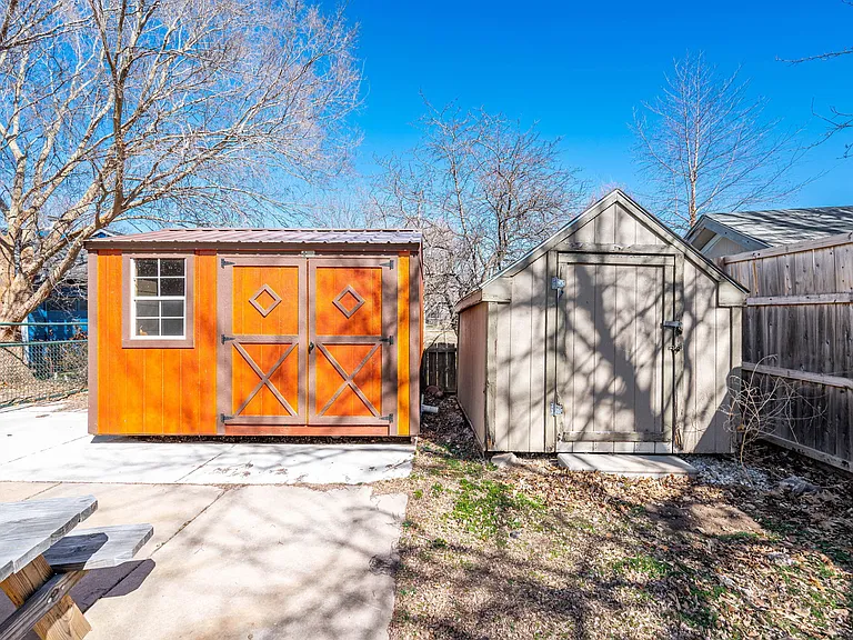 1814 N Redbarn Ln — Photo 20