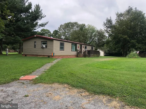 18013 Davis Ln, Boonsboro, MD 21713