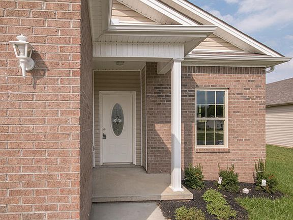 3rd image of 360 Oxford Cir