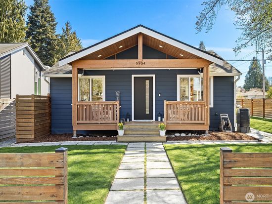 5954 SW 49th Avenue #A, Seattle, WA 98136