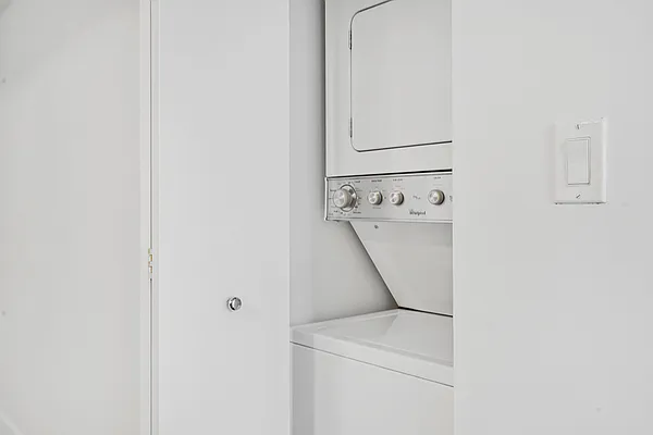 Rented by Glenmark Realty | media 12