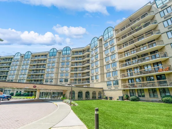 10 Smith Manor Blvd APT 815, West Orange, NJ 07052