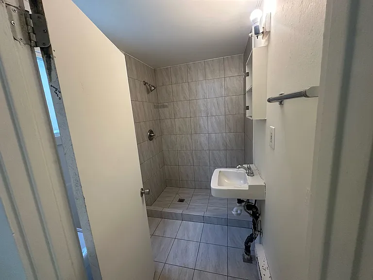 14518 Portland Ave SW #C — Photo 7