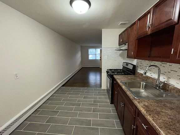 5th image of 6430 1/2 Tulip St