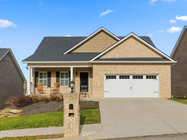 577 Timberline Dr, Lenoir City, TN 37772