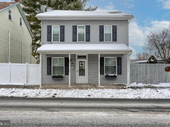 28 N 2nd St, Halifax, PA 17032