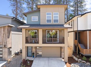1305 SW Boardwalk Ln, Bend, OR 97702