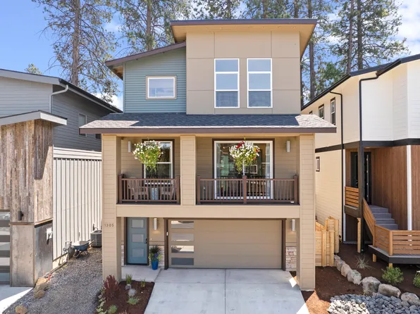 1305 SW Boardwalk Ln, Bend, OR 97702