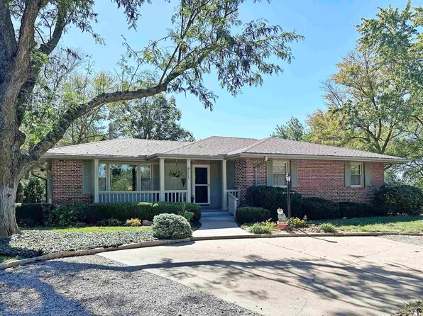 6039 SW 46th Ter, Topeka, KS 66610