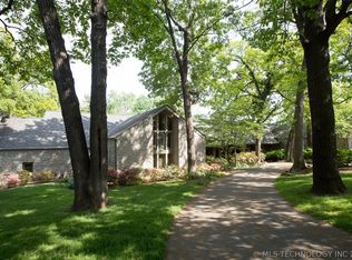 2010 E 46th St, Tulsa, OK 74105