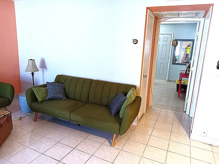 1221 Drew St #B6 — Photo 3