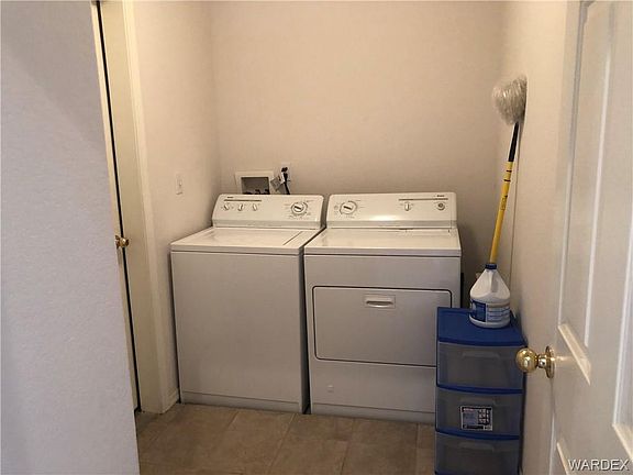 5th image of 2394 E Wildflower Dr