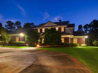 461 Valley Stream Dr, Geneva, FL 32732