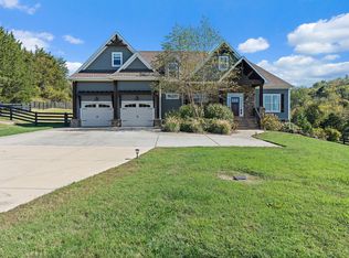 6881 Giles Hill Rd, College Grove, TN 37046