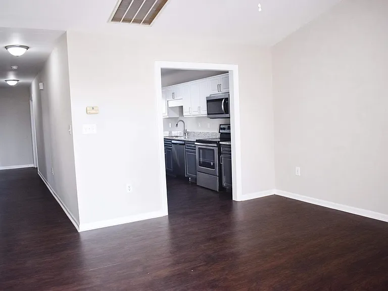 5150 Deveron St #B — Photo 16