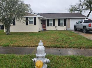 3611 River Oaks Dr, New Orleans, LA 70131