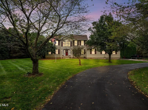 1522 County Road B, Swanton, OH 43558