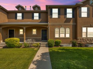 7902 S Dove Creek Ln, West Jordan, UT 84081