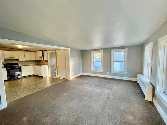 2nd image of 544 Harmony St #2